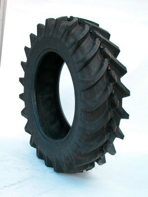 29340230 - 420/85R 34/142A8 TL   Cultor RD-01
