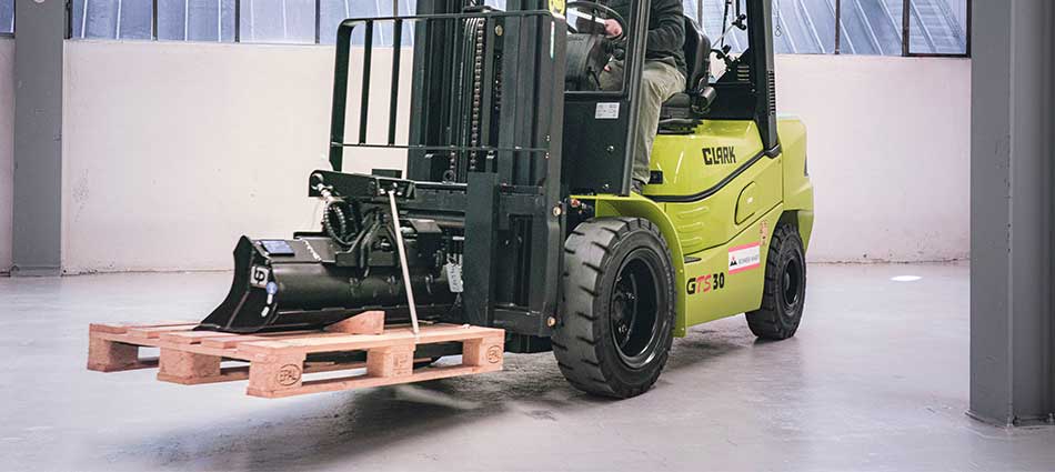 Fork lift